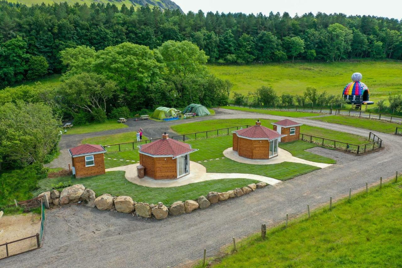 Waterfall Caves Turn-Around-Houses Villa Limavady Exterior foto
