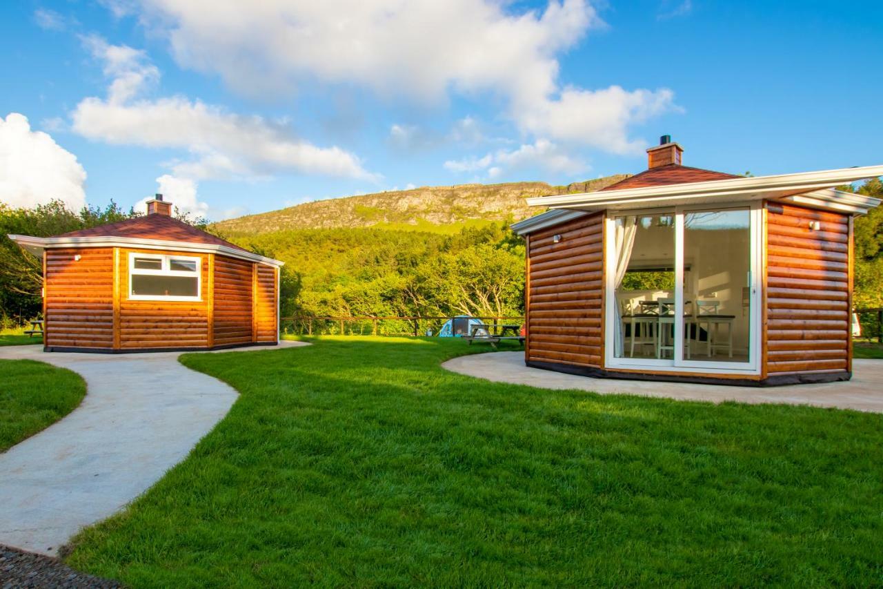 Waterfall Caves Turn-Around-Houses Villa Limavady Exterior foto